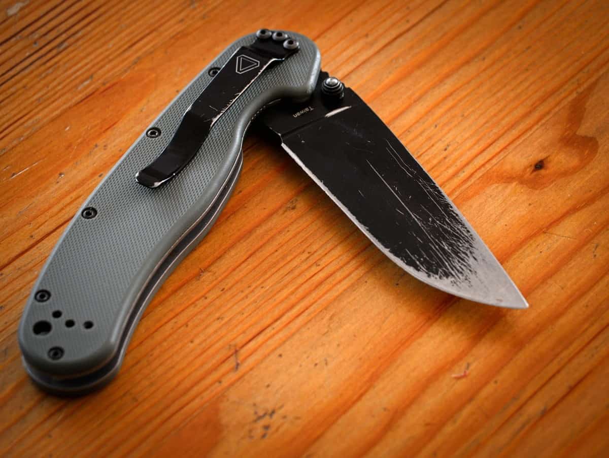 How To Dull Your Knife: 4 Proven Ways to Consider | Knife Pulse