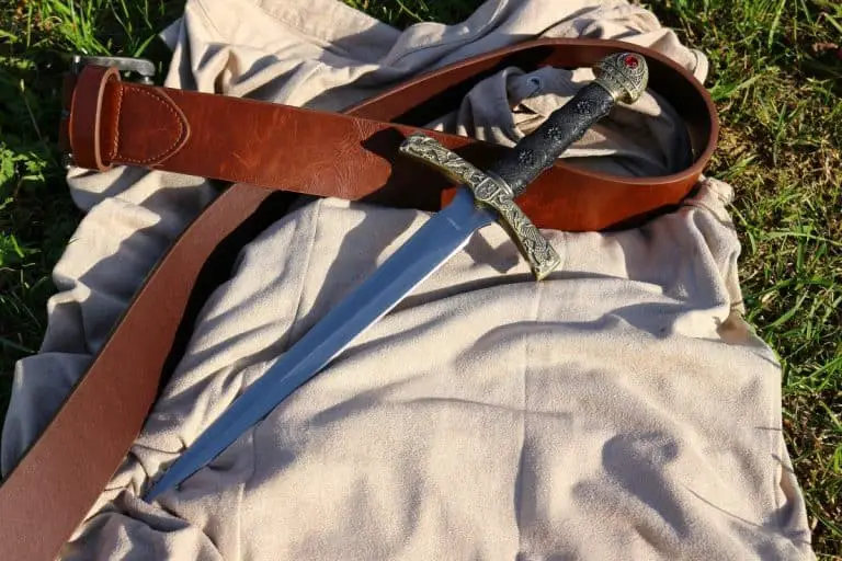 Dagger Vs Sword 4 Main Differences Knife Pulse