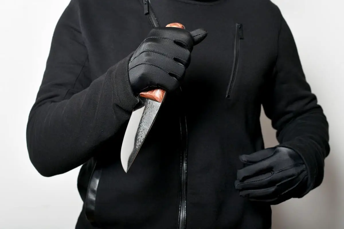 How To Use a Knife For Selfdefence? The Simple Guide Knife Pulse